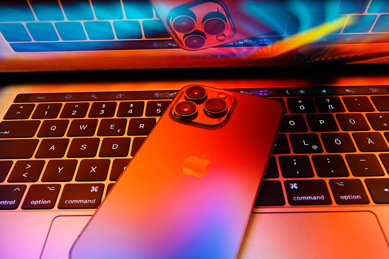 iPhone 13