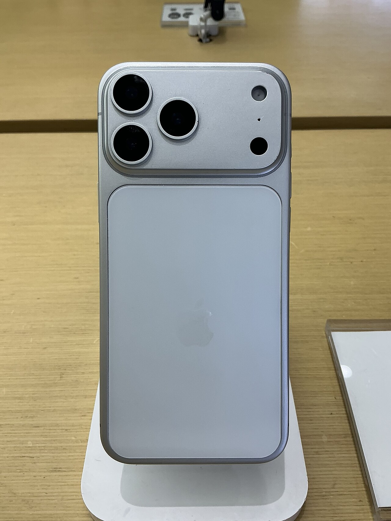 iPhone 17 Pro Max